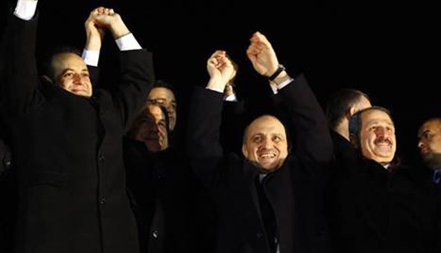 Dört eski bakan hakkındaki soruşturma önergeleri yarın Meclis'te Dört eski bakan hakkındaki soruşturma önergeleri yarın Meclis'te