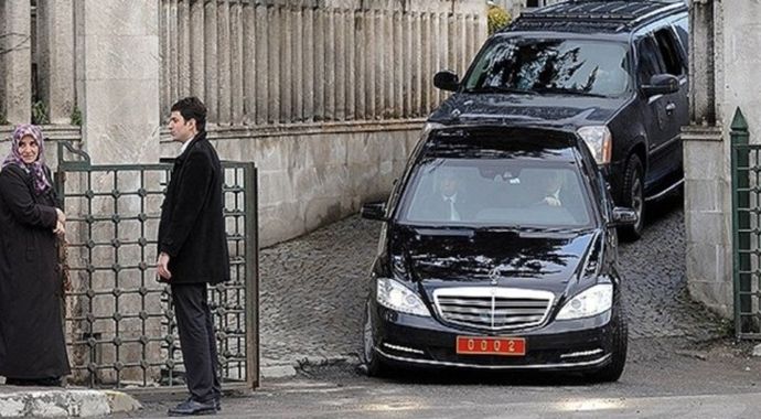 Başbakan Erdoğan'dan Anne ve babaya ziyareti Başbakan Erdoğan'dan Anne ve babaya ziyareti