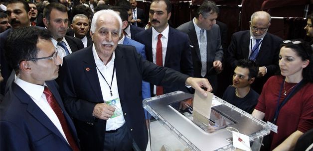 Saadet Partisi'nde genel başkan belli oldu Saadet Partisi'nde genel başkan belli oldu