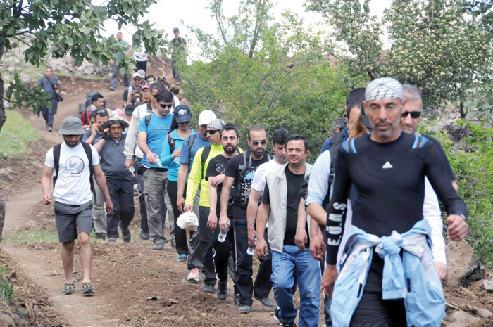 PKK çekildi dağlar asıl sahiplerine kaldı PKK çekildi dağlar asıl sahiplerine kaldı