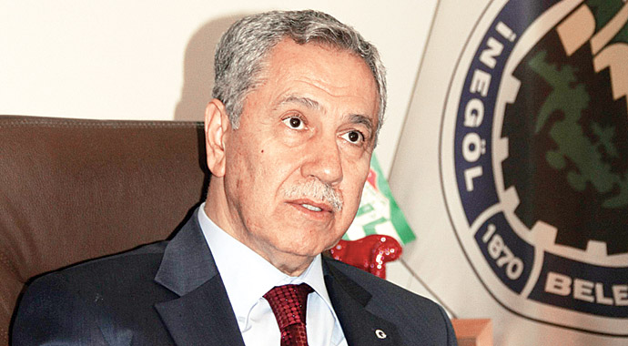 Arınç'tan Köşk adayı ile ilgili iddialı açıklama! Arınç'tan Köşk adayı ile ilgili iddialı açıklama!