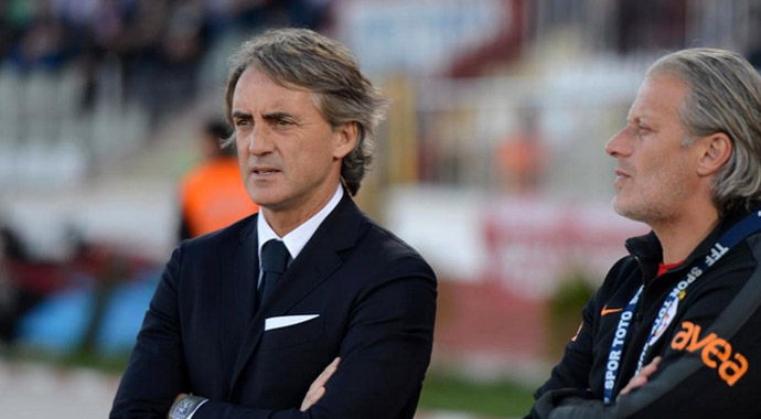 Galatasaray&#039;da ayrılık! Mancini o ismin biletini kesti...