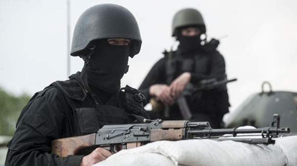 Ukrayna'da iç savaş korkusu: 8 ölü daha Ukrayna'da iç savaş korkusu: 8 ölü daha