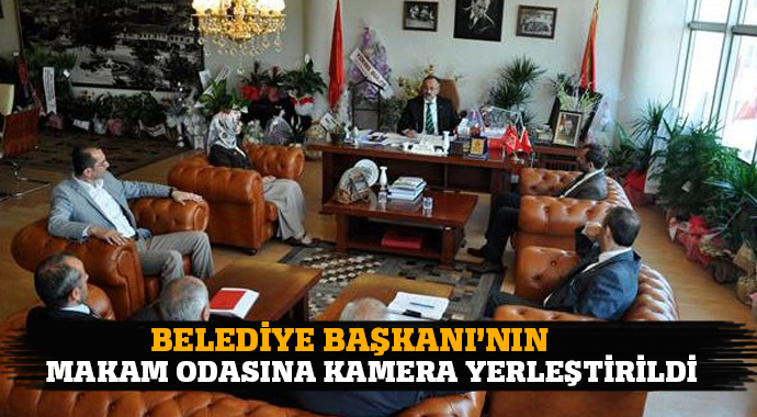 Belediye Başkanı&#039;n makam odasından canlı yayın
