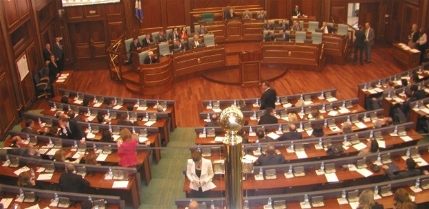 Kosova Meclisi feshedildi Kosova Meclisi feshedildi