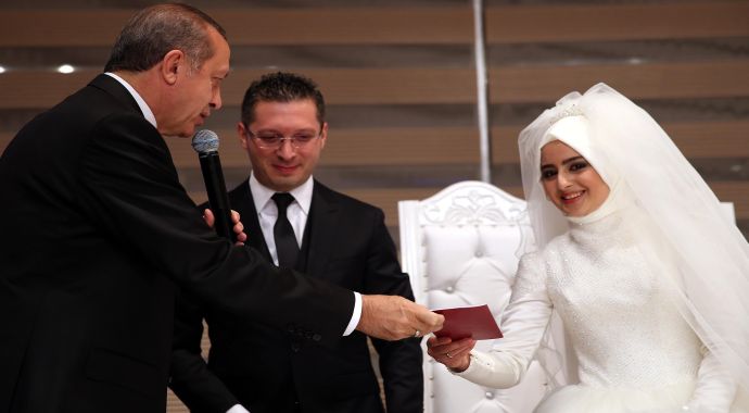 Başbakan Erdoğan nikah şahidi oldu Başbakan Erdoğan nikah şahidi oldu