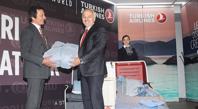 THY'den uzun menzilli yolculuğa uyku seti THY'den uzun menzilli yolculuğa uyku seti