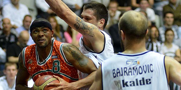 Beşiktaş Banvit'i devirdi, Galatasaray'la eşleşti Beşiktaş Banvit'i devirdi, Galatasaray'la eşleşti