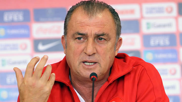 Fatih Terim'den Cüneyt Çakır'a büyük destek! Fatih Terim'den Cüneyt Çakır'a büyük destek!