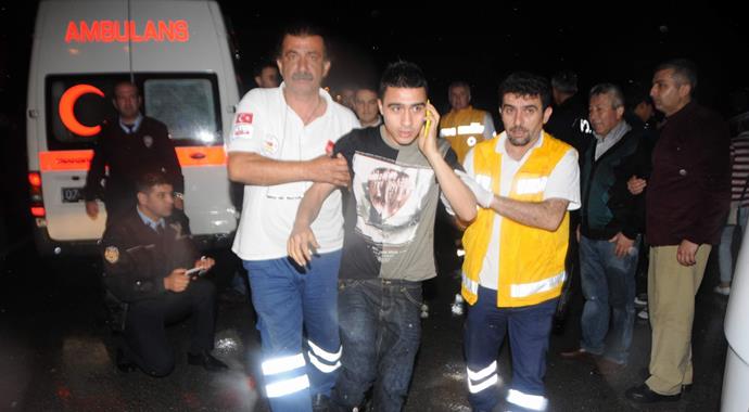 Antalya'da otel çalışanlarını taşıyan midibüs devrildi: 14 yaralı
