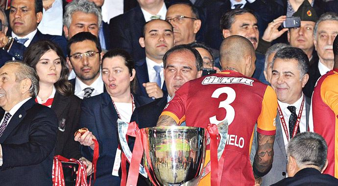Felipe Melo: 'O el sıkılmazdı' Felipe Melo: 'O el sıkılmazdı'