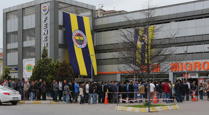Fenerbahçe Şükrü Saracoğlu Stadı şampiyonluk şölenine hazır Fenerbahçe Şükrü Saracoğlu Stadı şampiyonluk şölenine hazır