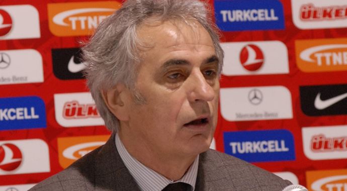 Halilhodzic &#039;sadece 2 isim kalsın&#039; dedi