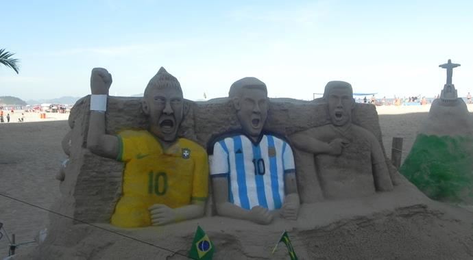 Rio sokakları gök mavisine boyandı