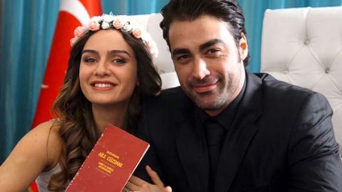 Birce Akalay ve Sarp Levendoğlu nişanlandı Birce Akalay ve Sarp Levendoğlu nişanlandı