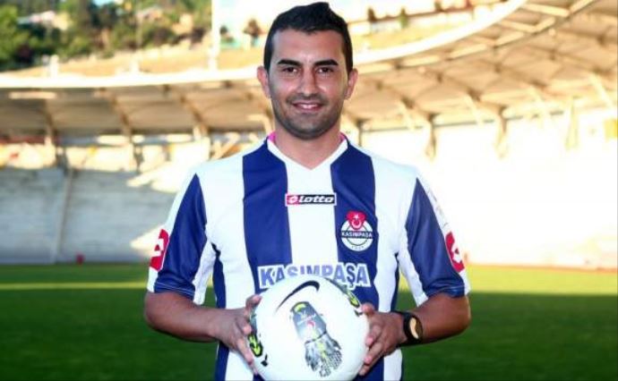 Eski takım kaptanı Elyasa Gaziantepspor'a döndü Eski takım kaptanı Elyasa Gaziantepspor'a döndü
