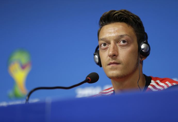 Mesut Özil'den 'Oruç' açıklaması Mesut Özil'den 'Oruç' açıklaması