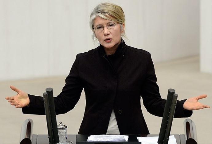 Emine Ülker Tarhan: Halkın beni aday olarak görmesi en büyük ödül