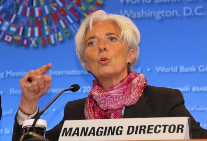 Christine Lagarde: AB Komisyonu Başkanlığı'na aday değilim Christine Lagarde: AB Komisyonu Başkanlığı'na aday değilim