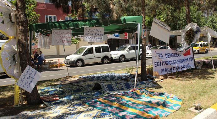 Oturma eylemine ara veren anneler açlık grevine başlayacak!