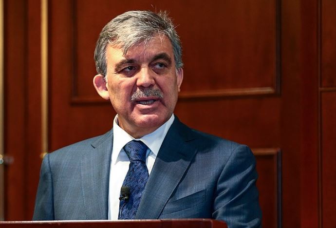 Abdullah Gül&#039;den indirilen Türk barağı ile ilgili açıklama geldi
