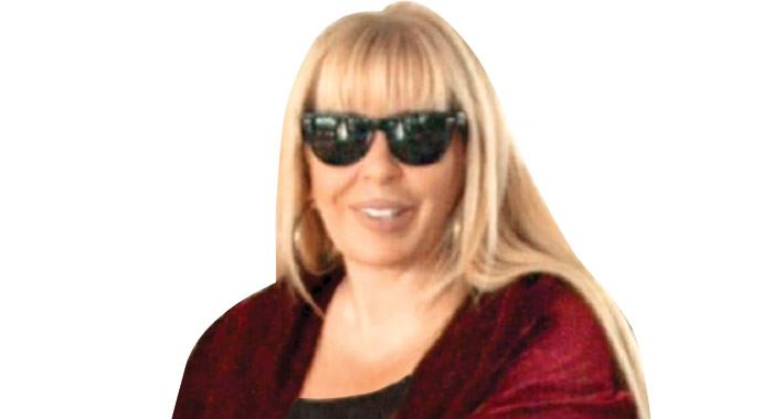 Sanatçılar Köşk seçimi için kamera karşısında Sanatçılar Köşk seçimi için kamera karşısında
