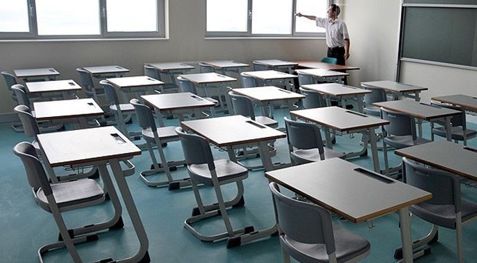Deshanelerin özel okula dönüşümü hızlı başladı Deshanelerin özel okula dönüşümü hızlı başladı