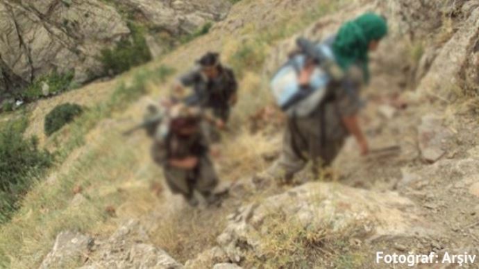 Mehmetçik teslim olmak isteyen PKK&#039;lıyı arkadaşlarından kurtardı