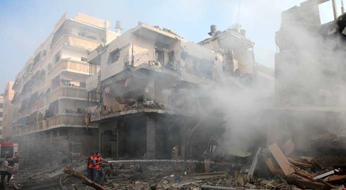 İsral'in her 4 buçuk dakikada bir Gazze'yi bombalıyor İsral'in her 4 buçuk dakikada bir Gazze'yi bombalıyor