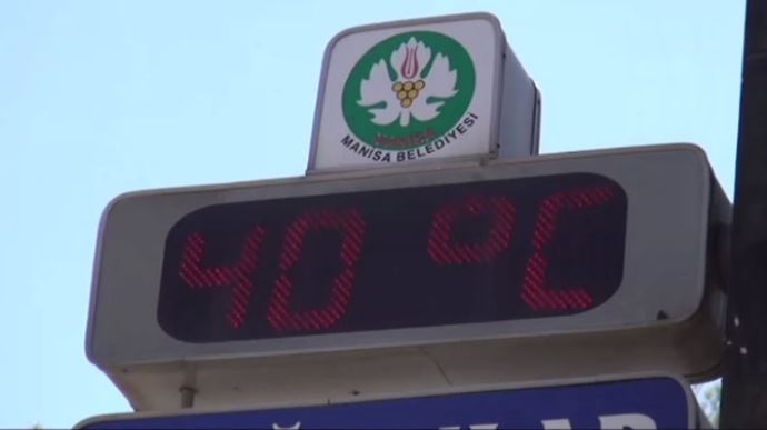 Termometreler 40 dereceye ulaştı, Türkiye kavruluyor Termometreler 40 dereceye ulaştı, Türkiye kavruluyor