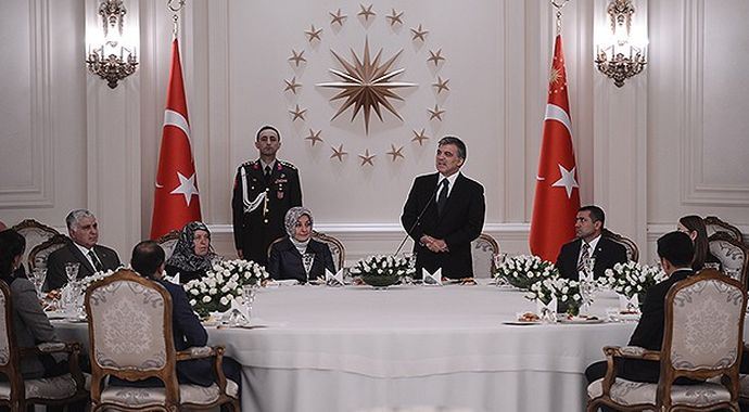 Cumhurbaşkanı Gül&#039;den şehit aileleri ve gazilere iftar