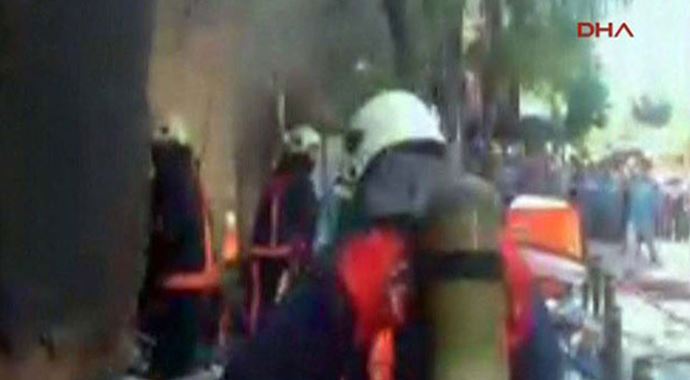 İstanbul'da patlama! İŞTE İLK GÖRÜNTÜLER İstanbul'da patlama! İŞTE İLK GÖRÜNTÜLER