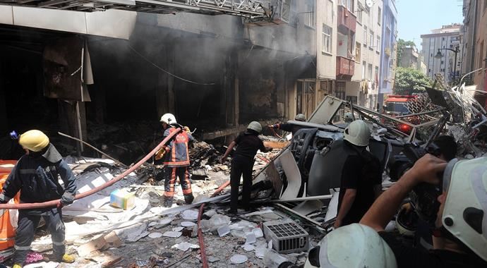 Zeytinburnu'ndaki patlama da yaralıların isimleri belli oldu Zeytinburnu'ndaki patlama da yaralıların isimleri belli oldu