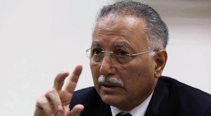 Bir belediye başkanı daha İhsanoğlu yüzünden istifa etti