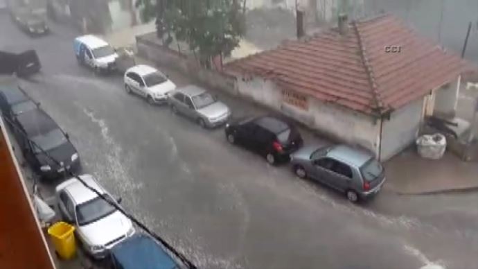 İstanbul'da yağmur sürprizi! İstanbul'da yağmur sürprizi!