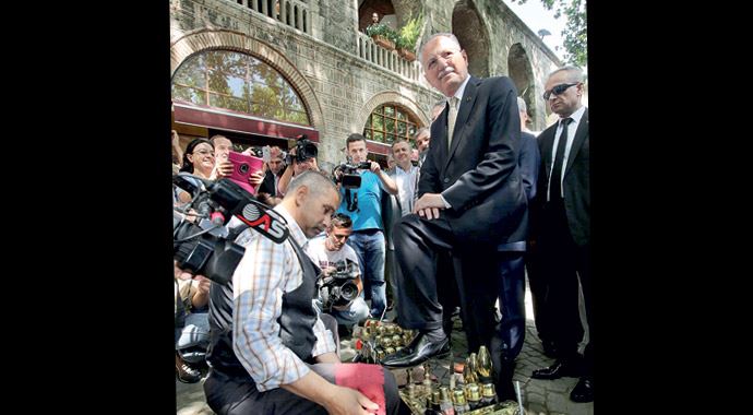 Ekmeleddin İhsanoğlu: Ben tevazuyu babamdan öğrendim
