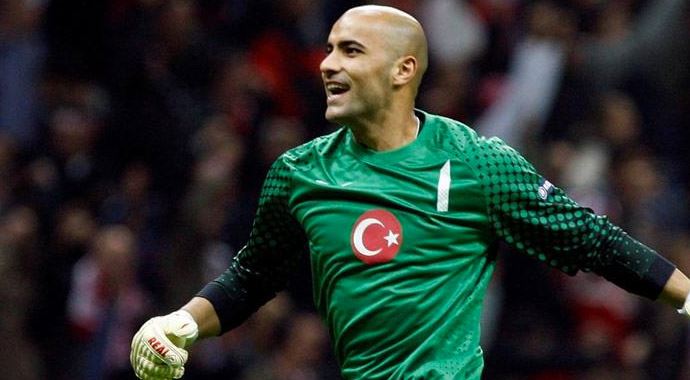 Galatasaray'da gözler transfere çevrildi Galatasaray'da gözler transfere çevrildi