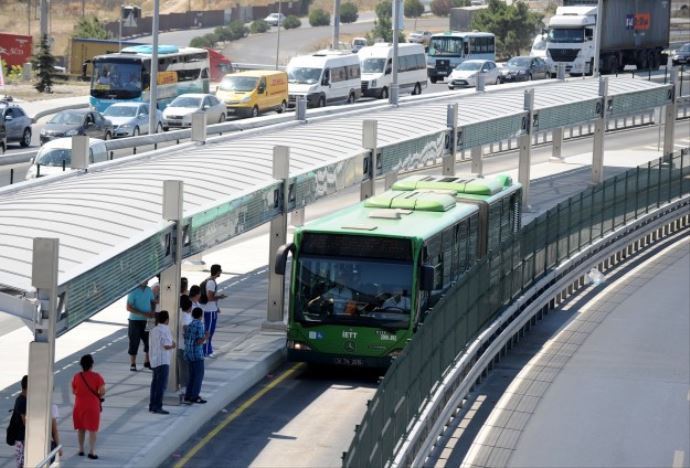 İETT&#039;den çok önemli metrobüs zammı açıklaması!