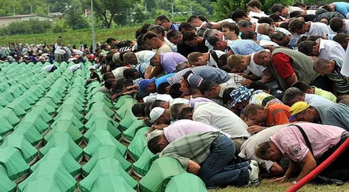 Srebrenitsa katliamının sorumlusu 'Hollanda' Srebrenitsa katliamının sorumlusu 'Hollanda'