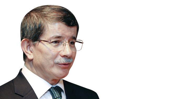Bakan Davutoğlu: 'Çevremizde yüz yılın depremi yaşanıyor'