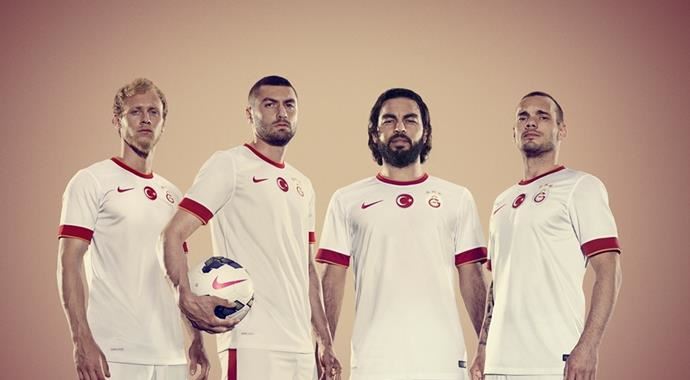 Galatasaray'ın yeni forması sosyal medyayı salladı