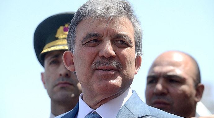 Gül: &#039;İsrail saldırıları çok daha büyük olaylara gebe&#039;