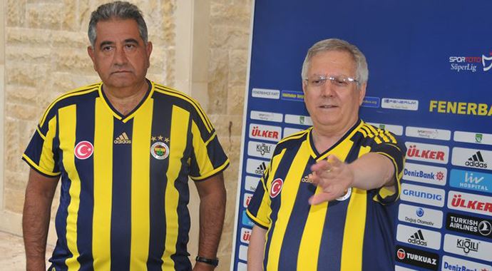 Yeni formayı Aziz Yıldırım tanıttı!