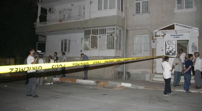 Diyarbakır&#039;da İslami derneğe bombalı saldırı!