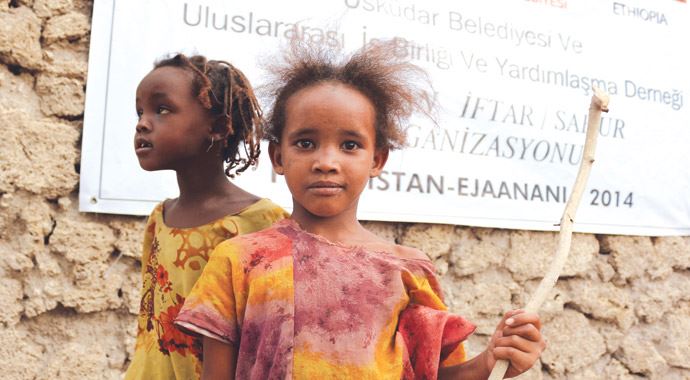 Üsküdar Belediyesi 5 ülkede iftar sofrası kurdu Üsküdar Belediyesi 5 ülkede iftar sofrası kurdu