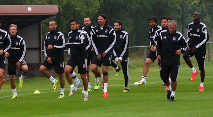 Demba Ba şov başladı