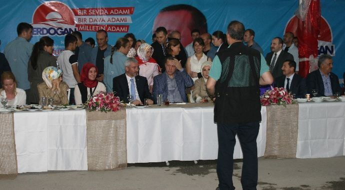 Başbakan Erdoğan 2 Bin 500 kişiyi de kırmadı