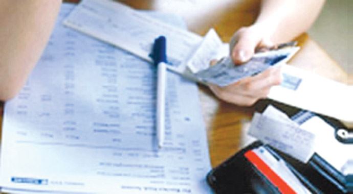 'Kredi kartları veresiye defteri oldu'