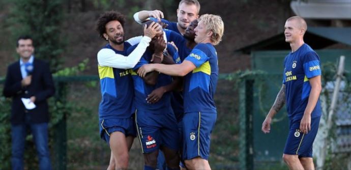 Fenerbahçe 2 yıldızıyla ilişkisini kesti! Fenerbahçe 2 yıldızıyla ilişkisini kesti!