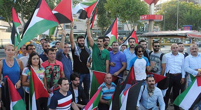 Sanatçılardan İsrail protestosu Sanatçılardan İsrail protestosu